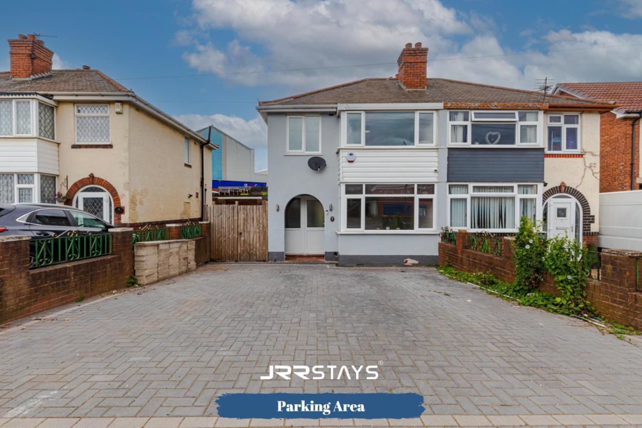 Tipton 3 Bedroom House Garden Sleeps 7 - Jrr Stays Coseley Екстер'єр фото