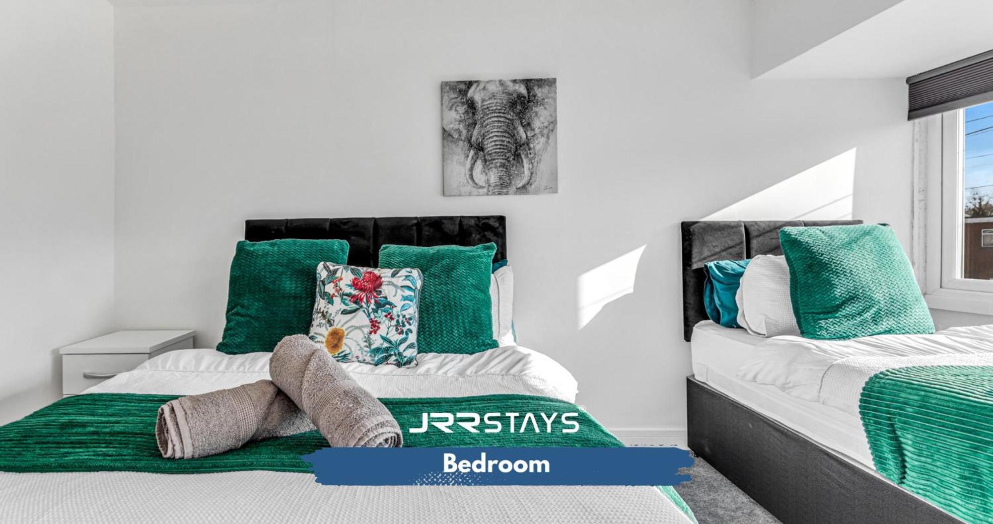 Tipton 3 Bedroom House Garden Sleeps 7 - Jrr Stays Coseley Екстер'єр фото