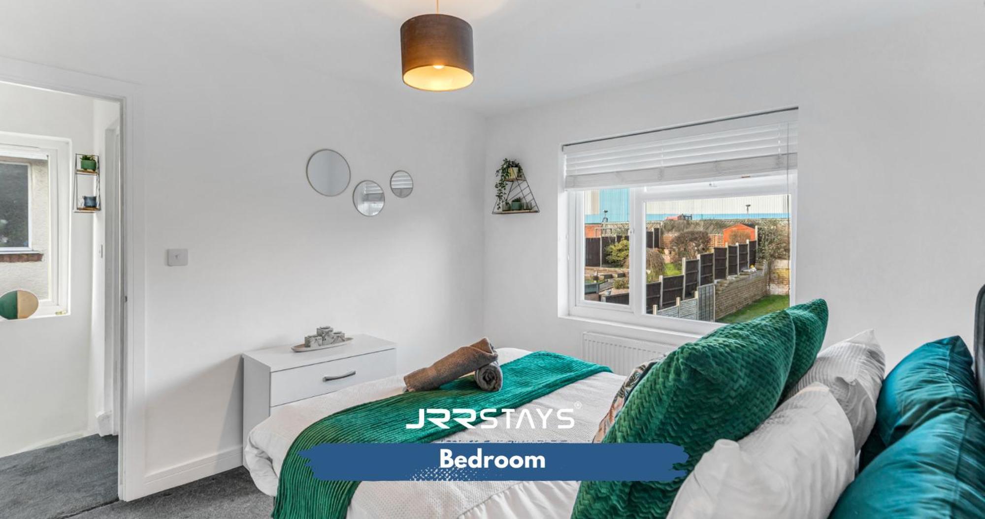 Tipton 3 Bedroom House Garden Sleeps 7 - Jrr Stays Coseley Екстер'єр фото