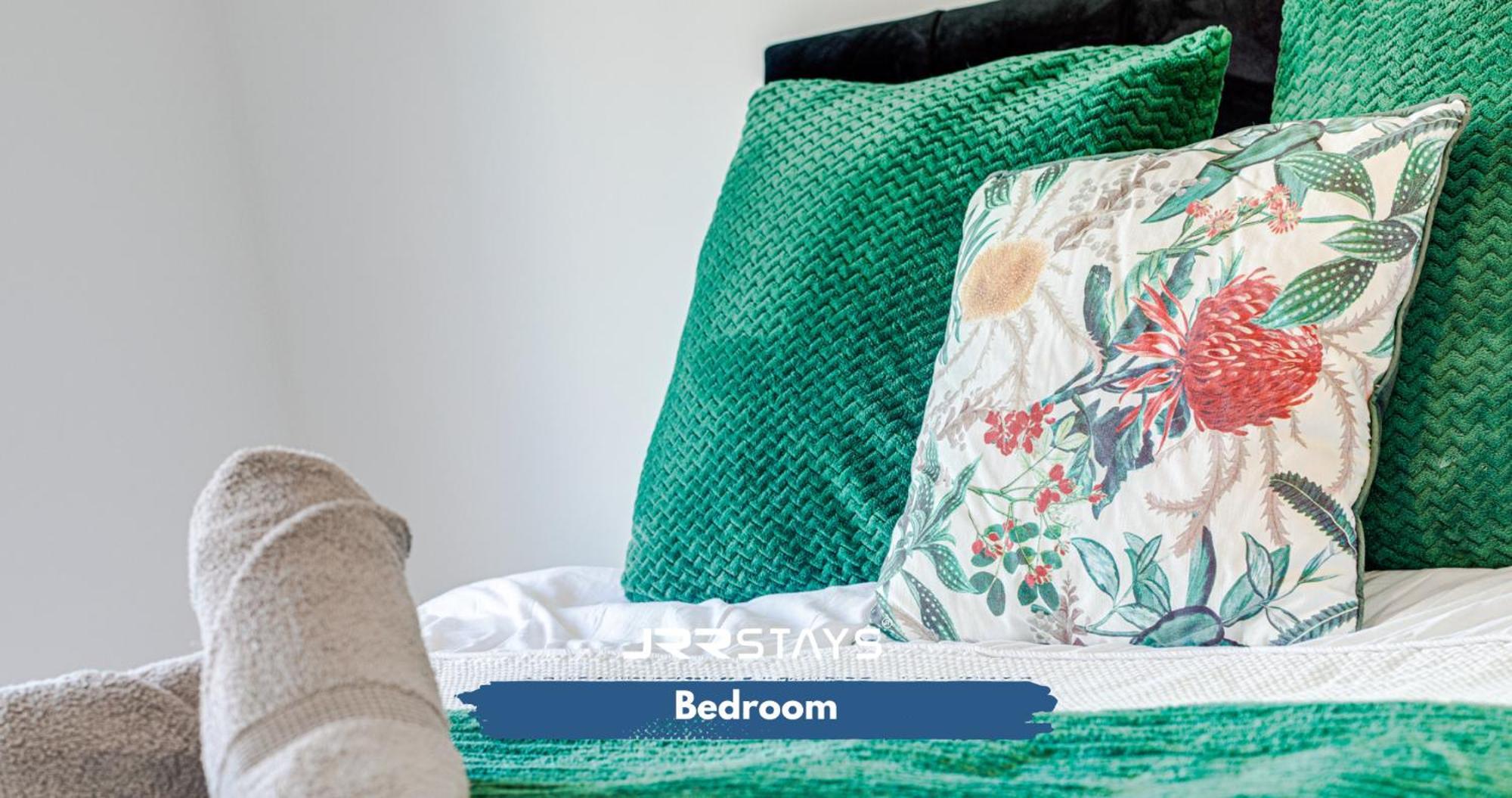 Tipton 3 Bedroom House Garden Sleeps 7 - Jrr Stays Coseley Екстер'єр фото